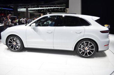 Frankfurt, Almanya, 13 Eylül 2017: Porsche Cayenne Turbo, Iaa 2017