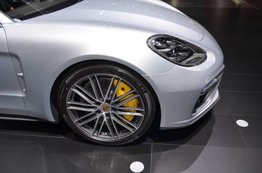 Frankfurt, Almanya, 13-2017: Iaa 2017 'de Porsche Panamera