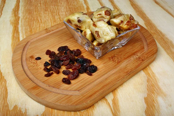 Dumplings,with raisins traditional polish dishes — Stock Photo, Image