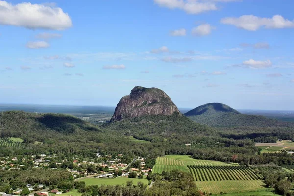 Tibrogargan en Glass House Mountains — Foto de Stock