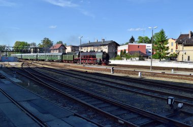 Frank, Polonya Buhar lokomotifler hakkında yıllık geçit. 