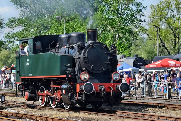 El desfile anual sobre locomotoras de vapor en Wolsztyn, Polonia . — Foto de Stock