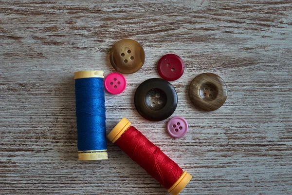 Spools Red Blue Thread Buttons — Stock Photo, Image