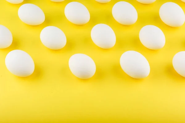 White Chicken Eggs Yellow Background Top View — Stock Photo, Image