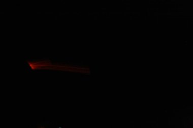 Siyah arkaplanda bir maytap