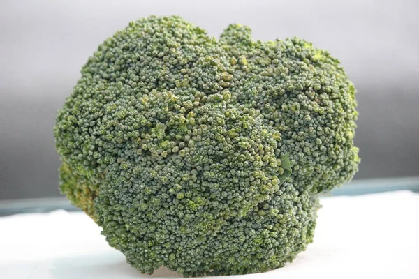 green broccoli vegetables that are good to eat and healthy