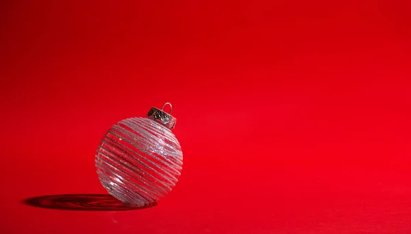 Bolas de Navidad con nieve — Foto de Stock