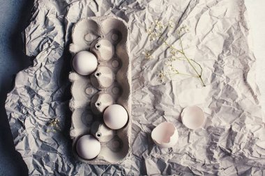 Kutudaki paskalya yumurtaları