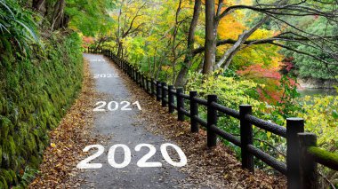 2020 'den 2023' e kadar Akçaağaç Ormanı 'yla yürüme mesafesinde, mutlu yıllar.