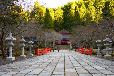 Koyasan, Japonya - 20 Kasım 2019: Japonya 'nın Koyasan kentindeki Eireiden Salonu girişi