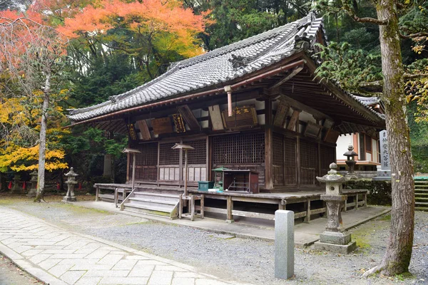 日本大阪 2019年11月24日 位于日本大阪Minoo公园的Minooyama Ryuan寺庙 位于通往Minoo瀑布的路上 — 图库照片
