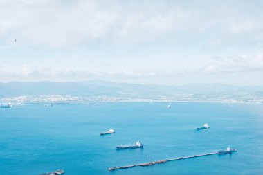 Cebelitarık kayasından deniz manzarası.