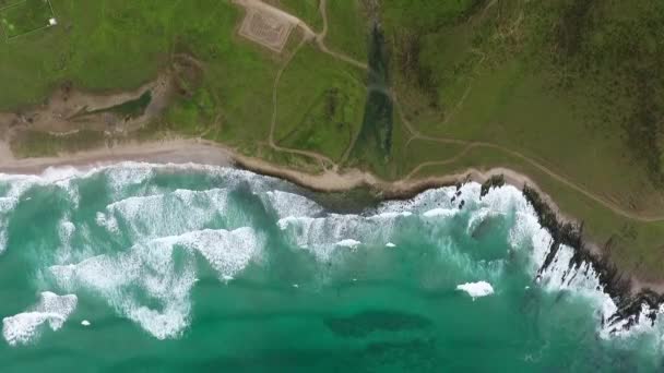 Sebuah Foto Mengejutkan Dari Drone Dalam Pandangan Aerial Salalah Musim — Stok Video