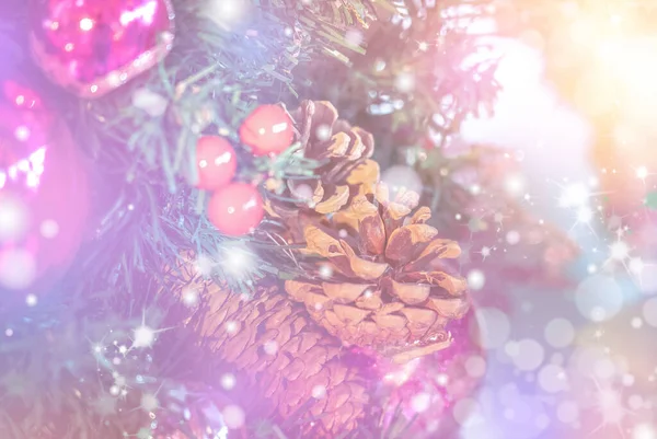ピンぼけ光とクリスマスの背景 — ストック写真