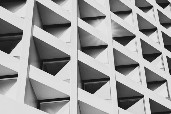 Architektura nowoczesna, obraz czarno-biały — Zdjęcie stockowe
