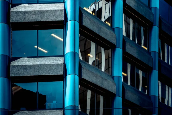 Edificio comercial cerca; Edificio de oficinas Wellington . — Foto de Stock
