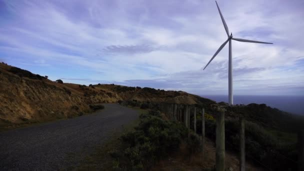 Видео Ветряных Мельниц Фермы Производства Энергии Высокогорье Новой Зеландии Производство — стоковое видео