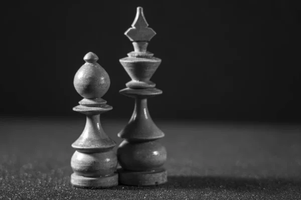 チェス駒のイメージゲームのためのボード上の 黒と白のスタイル — ストック写真