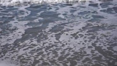 Yeni Zelanda 'nın Deniz Burnu; Yeni Zelanda' da Dalgalar Sahile Düştü