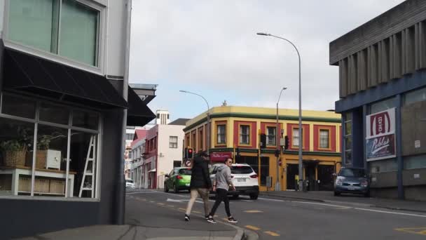 Wellington, Nova Zelândia, 26 de abril de 2020: câmera lenta do centro de Wellington City após o bloqueio do COVID-19 . — Vídeo de Stock