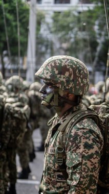 Putrajaya, Malezya - 31 Ağustos 2019: 62. Bağımsızlık Günü veya Putrajaya 'da Malezya' nın Merdeka Günü kutlamalarında yürüyüş birliklerinin yakın görüntüsü.