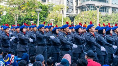 Putrajaya, Malezya - 31 Ağustos 2019: 62. Bağımsızlık Günü veya Putrajaya 'da Malezya' nın Merdeka Günü kutlamalarında yürüyüş birliklerinin yakın görüntüsü.