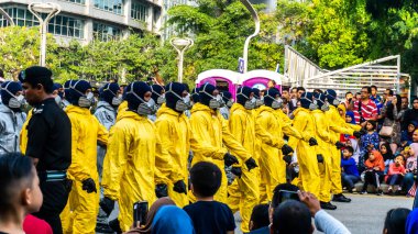 Putrajaya, Malezya - 31 Ağustos 2019: 62. Bağımsızlık Günü veya Putrajaya 'da Malezya' nın Merdeka Günü kutlamalarında yürüyüş birliklerinin yakın görüntüsü.