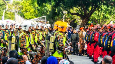 Putrajaya, Malezya - 31 Ağustos 2019: 62. Bağımsızlık Günü veya Putrajaya 'da Malezya' nın Merdeka Günü kutlamalarında yürüyüş birliklerinin yakın görüntüsü.