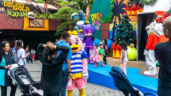 Subang Jaya Malesia Novembre 2019 Folla Mascotte Animate Intrattiene Bambini — Foto Stock