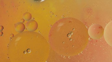 Renkli kabarcıklardan oluşan fantastik bir yapı. Kaotik hareket. Soyut arkaplan