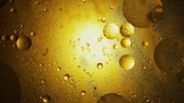 Renkli kabarcıklardan oluşan fantastik bir yapı. Kaotik hareket. Soyut arkaplan