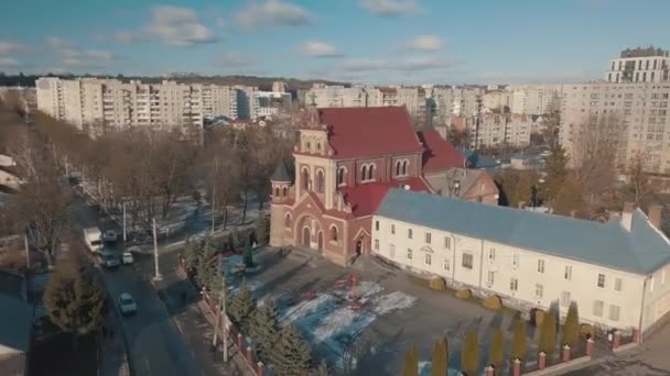 Vista aérea Iglesia de San Josafat Catedral Católica Ucraniana. Lviv, Ucrania — Vídeos de Stock