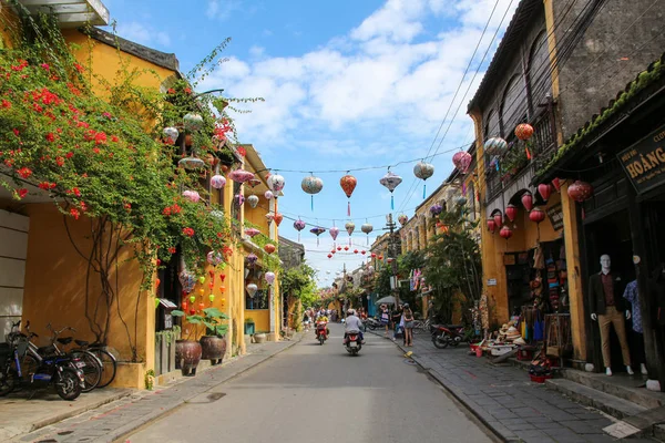 Hermosas calles en Hoi An Central Vietnam — Foto de Stock