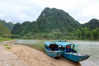 River in Phong Nha Ke Bang Vietnam 'da