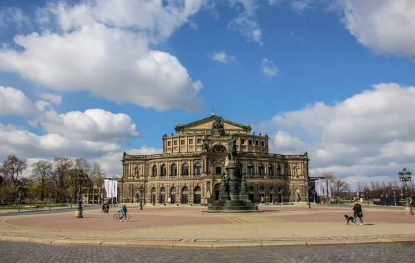 Dresden Uma Bela Cidade Leste Alemanha Com Impressionantes Edifícios Estilo — Fotografia de Stock