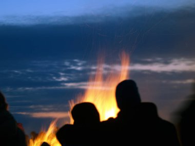 Osterfeuer, Brennen etkinliği Fruehling 'de.