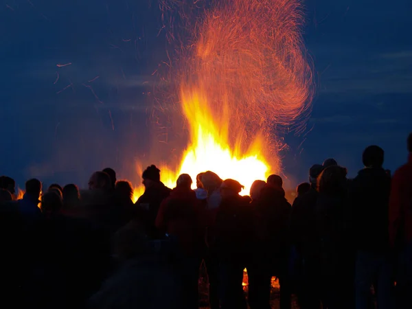 Osterfeuer Bicicleta Brennen Evento Fruehling Imagem De Stock