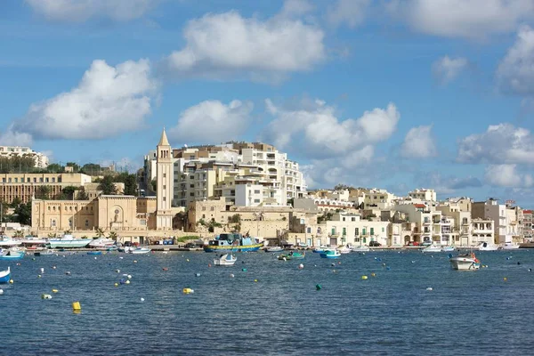 Marsaskala, MALTA - 2 Sep, 2016: panoramic view of Marsaskala, small maltese village in Malta on sunny sSeptember day in 2 sSeptember, 2016. Malta, Europe, editorial — стоковое фото