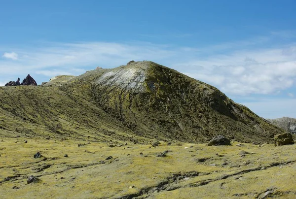 Fragment foto van landschap in White Island, Nieuw-Zeeland. Actieve vulkaan in Nieuw-Zeeland, witte eiland — Stockfoto