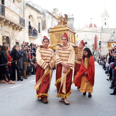 Vietnam kapısı, ayrıntılar yakın. Dış detayların küçük bir fotoğrafı, Vietnam. El işi dış ayrıntılar