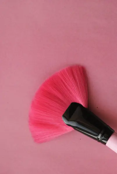 Pink Makeup Brush Bright Pink Background — Stock Photo, Image