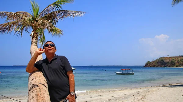 Turisti Provenienti Vari Paesi Godono Dell Atmosfera Della Spiaggia Gili — Foto Stock