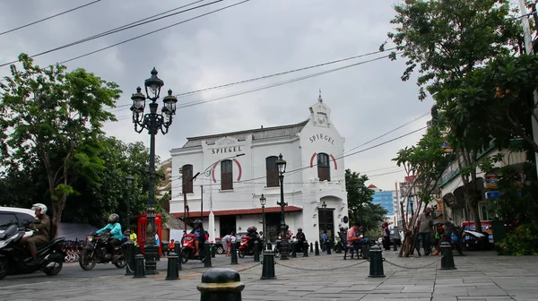 Various community and tourist activities in the Old Semarang Complex — 스톡 사진