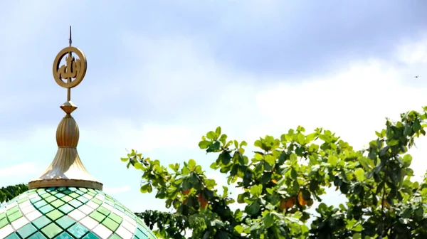 Roof of the mosque, place of worship of Muslims — Stock Photo, Image