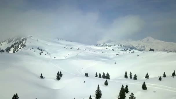 Het Landschap Verbazingwekkend Uitziend Bedekt Met Sneeuw Luchtfoto Het Weer — Stockvideo