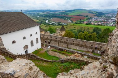 Lubovla Kalesi - Slovakya - 14. yüzyılın sonunda inşa edildi