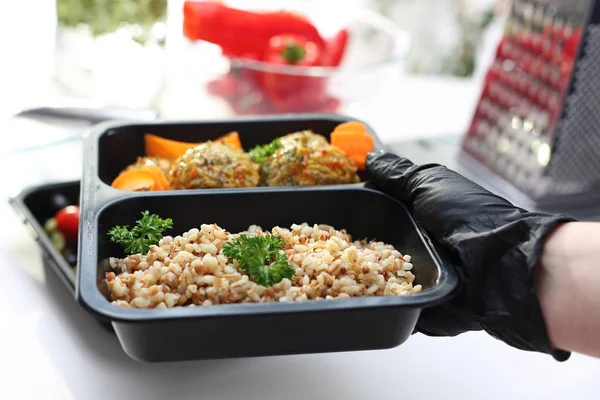 Dietary cattering, preparing a balanced meal for lunch box.