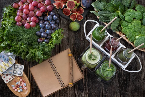 Detox Mit Frischem Gemüsesaft Und Gesundem Fruchtsaft Antioxidative Lebensmittel — Stockfoto