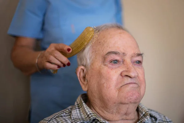 Nurse Brushing Hair Elderly Man Comb Home Care Concept Nurse — Stock Photo, Image