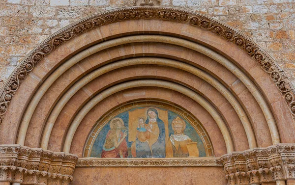 Aquila Abruzzo Basílica Santa Maria Collemaggio Símbolo Religioso Cidade Que — Fotografia de Stock